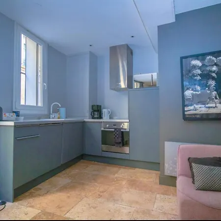 Cabanel Apartment *